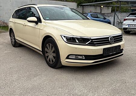 VW Passat Variant Volkswagen 2.0 TDI SCR DSG Variant -