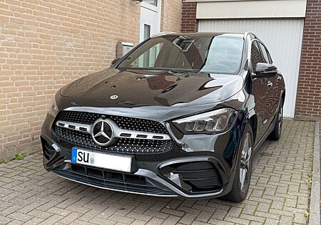 Mercedes-Benz GLA 200 AMG Line/AHK/Kamera/LED/SITZHZG