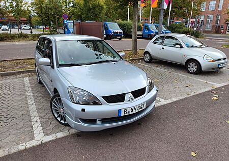 Mitsubishi Lancer 1.6 Intense Intense
