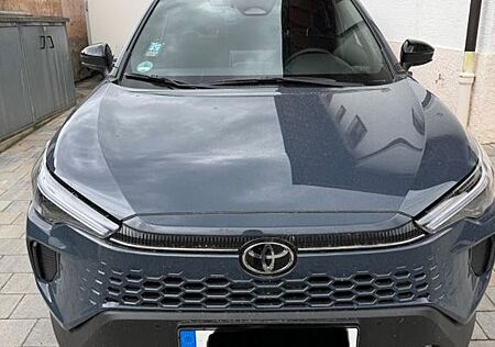 Toyota Corolla Cross 2.0-l-VVT-i Hybrid Teamplayer ...