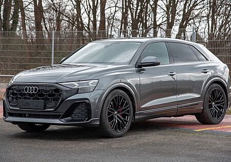 Audi Q8 55 TFSI quattro S-Line 2025