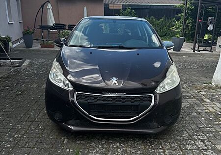 Peugeot 208 1.6 e-HDi 92 STOP & START