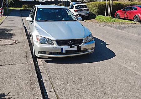 Lexus IS 200 Sportcross -