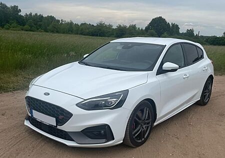 Ford Focus 2,3 EcoBoost ST Styling-Paket ST Styli...