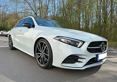 Mercedes-Benz A 220 4MATIC DCT AMG HUD Panorama