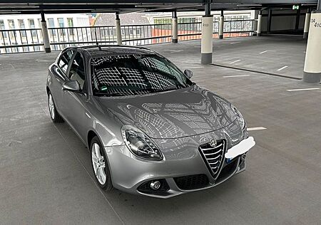 Alfa Romeo Giulietta 1.6, Langstrecke, Garage