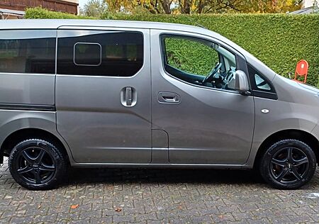 Nissan Evalia Tekna 1.5 dci 110 DPF Tekna 7 Sitzer