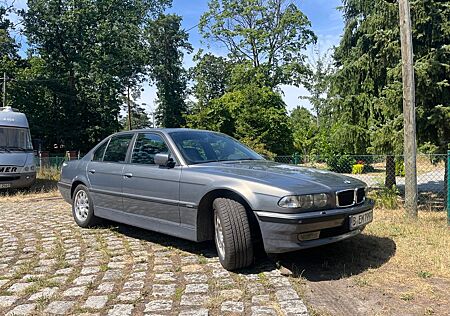BMW 728i A sehr gepflegt wenig org. Km