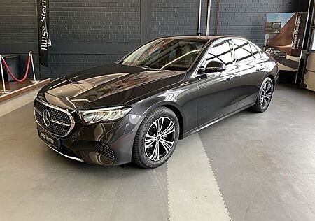 Mercedes-Benz E 200 Avantgarde Adv. Distronic LED MBUX Sitzh.