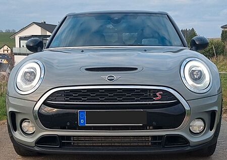 Mini Cooper S Clubman Facelift/PANO und viele Pakete!