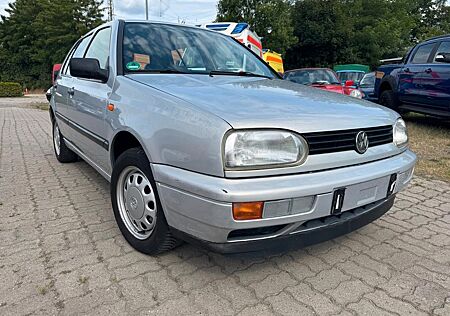 VW Golf Volkswagen 1.4 Cl Europa, Hu/Au 08.2025, ZV, Airbag
