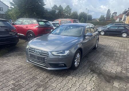 Audi A4 Avant Attraction