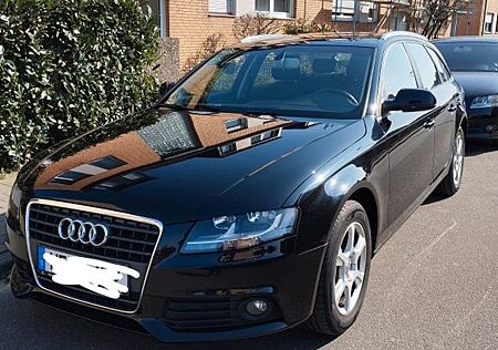 Audi A4 2.0 TDI Attraction Avant Top Zust. v.Extras