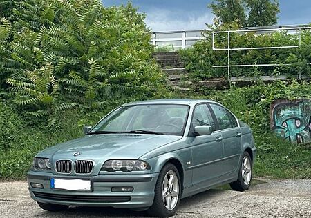 BMW 320i - TÜV bis 10/2026 - Kein Rost
