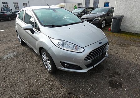 Ford Fiesta Titanium " Autom " 18000 Km