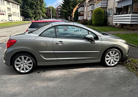 Peugeot 207 CC Platinum 150 THP Platinium