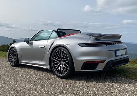 Porsche 992 Turbo Cabriolet Turbo mit Approved
