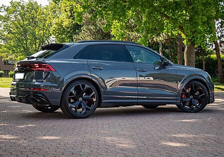 Audi RS Q8 RSQ8 305 kmh, HUD, AHK, B&O Adv., Nimbus, RS-Ab