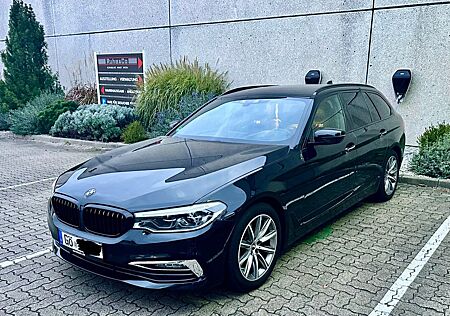BMW 520d Touring A - Luxury Line