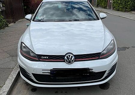 VW Golf Volkswagen 2.0 TSI DSG BMT GTI GTI