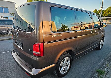 VW T5 Multivan Volkswagen Team Scheckheft 140ps
