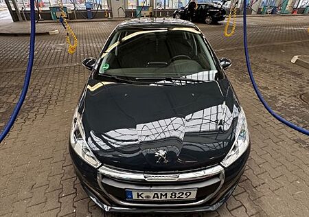 Peugeot 208 BlueHDi 100 Active