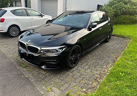 BMW 540d xDrive M Packet/ 2te Hand/ CheckheftBMW