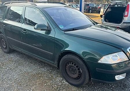 Skoda Octavia 2.0 TDI DSG Combi Xenon Navi Sitzh AHK