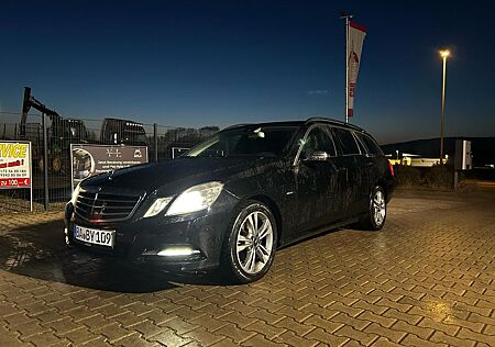 Mercedes-Benz E 200 CDI T absolute Vollausstattung