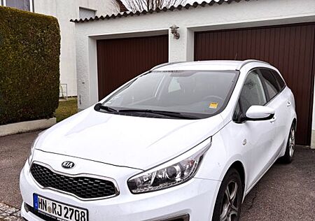 Kia Cee'd / Ceed 1.6 GDI Dream-Team Edition Drea...