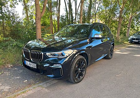 BMW X5 M50i