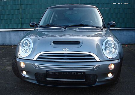 Mini Cooper S Aut. Leder Navi Panorama PDC Xenon