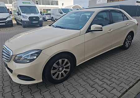 Mercedes-Benz E 200 BlueTEC ELEGANCE Klima Automatik