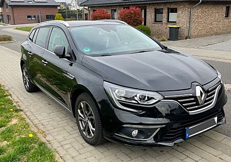 Renault Megane ENERGY TCe 160 EDC Bose Edition GrdTo...