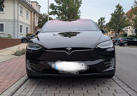 Tesla Model X 100 D Long Range mit Garantie (7-Sitzer)