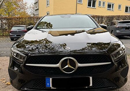 Mercedes-Benz A 180 A180 Limousine | 2023 |Top gepflegt| Night Paket