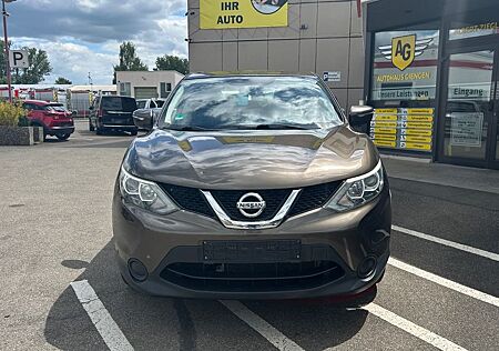 Nissan Qashqai Visia, 8x Bereift, Finanzierung möglich