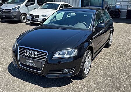 Audi A3 1.6 Attraction*Bi-Xenon*1.Hand*Zahnriemen Neu
