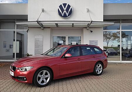 BMW 320i Touring xDrive Advantage *AHK*LED*Panoram.