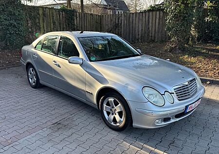 Mercedes-Benz E 240