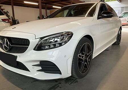 Mercedes-Benz C 180 T AMG Line WIDESCREEN NIGHT LED