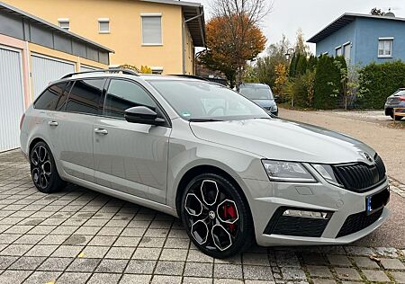 Skoda Octavia 2.0 TSI DSG RS Combi RS, AHK, LED,WR-Alu