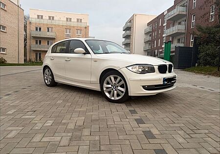 BMW 116i - Weiß 2008