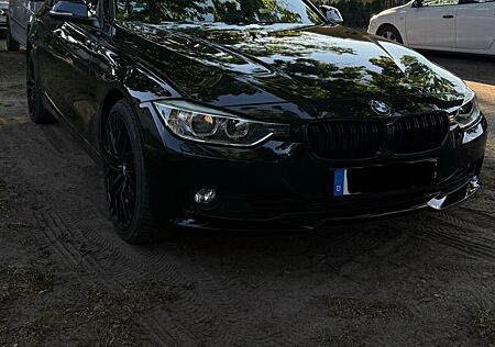 BMW 320i -