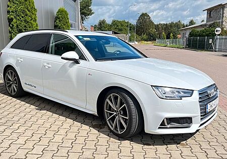 Audi A4 quattroMatrixLedAlcantara235km470Nm19"WebastoAmb