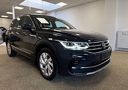 VW Tiguan Volkswagen 4Motion / PANO / KEY LESS / TOTWINKEL