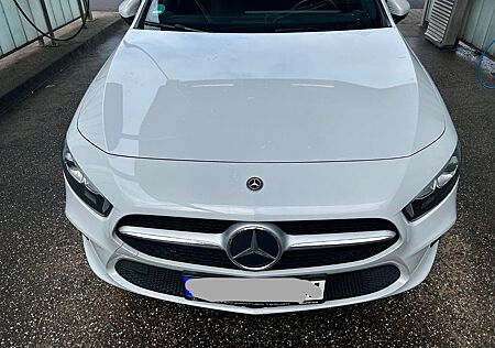 Mercedes-Benz A 180 d -