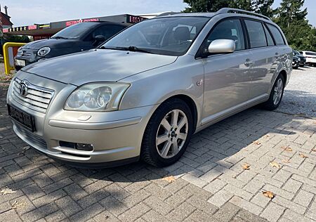 Toyota Avensis Kombi 2.0 Sol