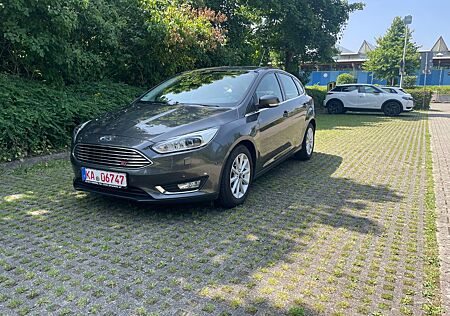 Ford Focus Lim. Titanium