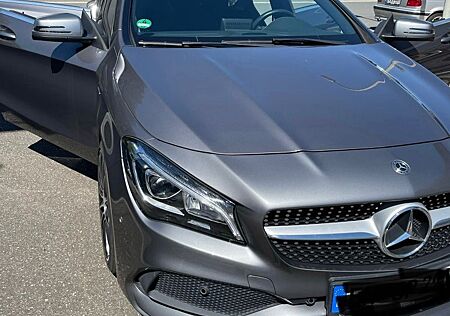 Mercedes-Benz CLA 180 Shooting Brake -